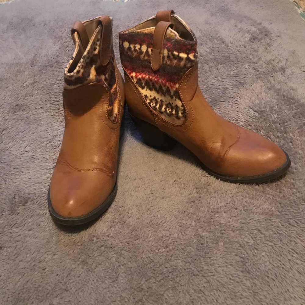 Ankle boots